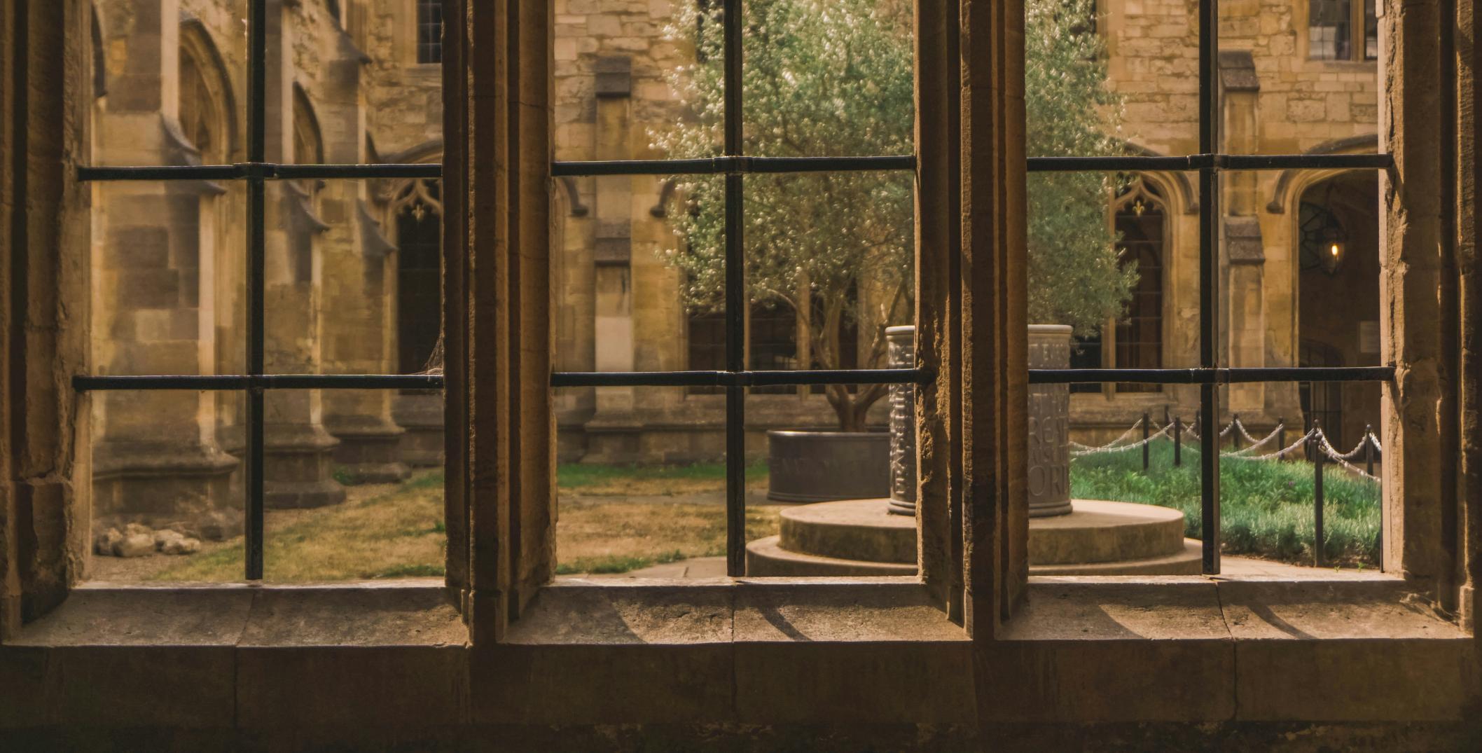Oxford courtyard